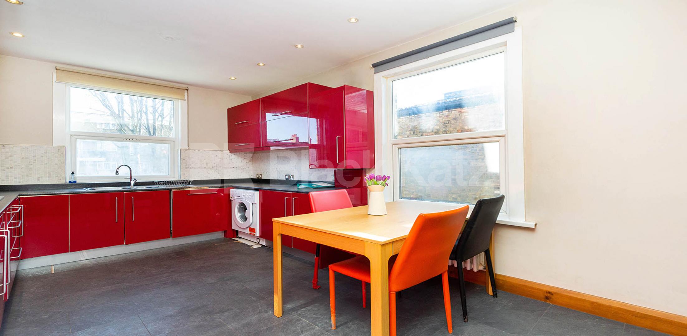 			2 Bedroom, 1 bath, 1 reception Maisonette			 Leasowes Road, Leyton 